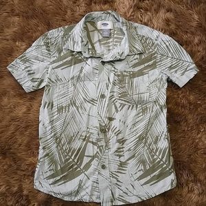 Super fun old navy button down shirt